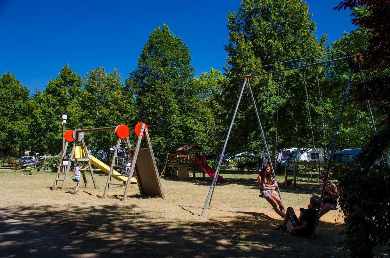 Camping Paradis De Maillac Sainte-Nathalène Exterior foto